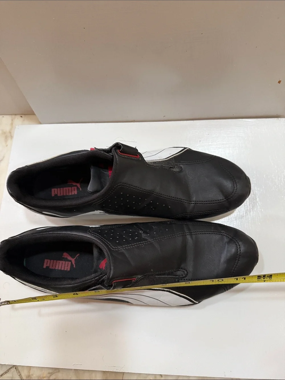 PUMA REDON MENS 13 MOVE DRIVING SHOES BLACK WHITE ADJUSTABLE CASUAL SNEAKERS
